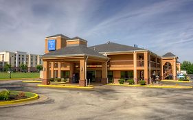 Red Roof Inn & Suites Athens, Al